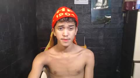 Snapshot of ken_bigcockxx chatting on February 26, 1:00 pm Ken online show from February 26, 1:00 pm