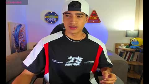 ken_blaker online show from March 18, 8:20 am