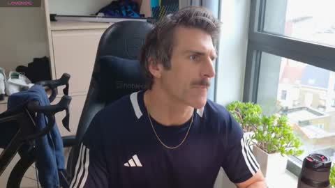 KenD online show from January 9, 11:38 am