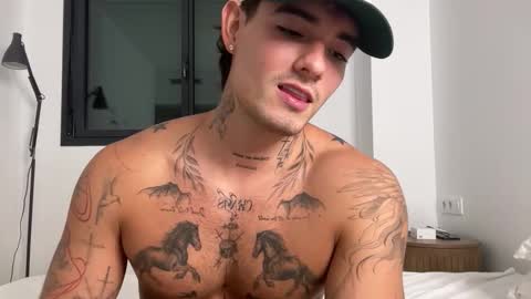 luis carlos esteban online show from October 6, 5:31 pm