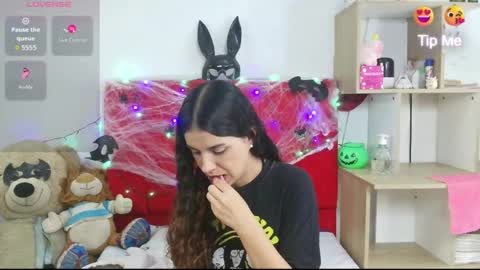 Mariana online show from October 7, 2:29 am