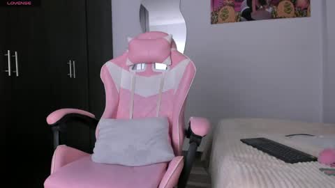 Aleja3 online show from April 18, 7:58 pm