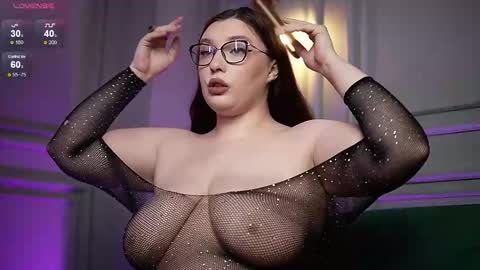  Kendal  online show from October 12, 7:38 pm