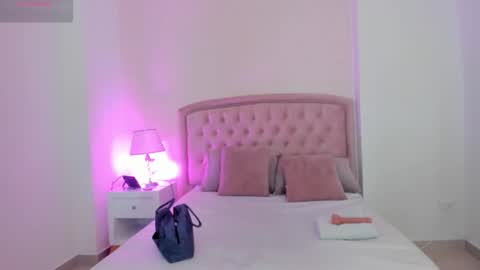 Kendall online show from February 3, 6:40 am