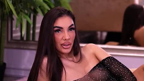 Kendal online show from October 16, 7:56 pm