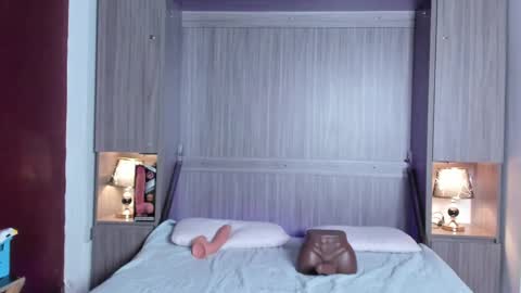 Kendal online show from October 4, 5:05 am