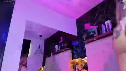 Kendall online show from March 21, 2:00 pm