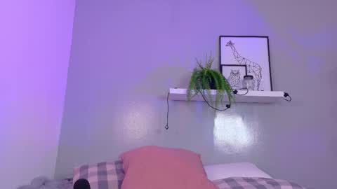   online show from October 18, 10:52 am