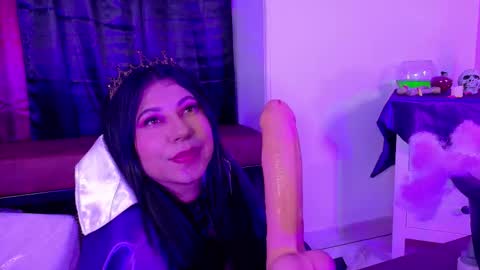   online show from October 31, 12:49 pm