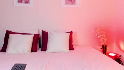 Kendall Anne online show from February 25, 12:09 pm