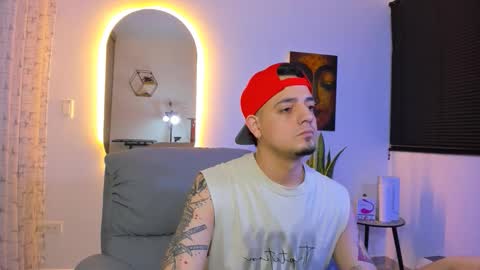 kendel_dimitri online show from March 4, 5:26 am