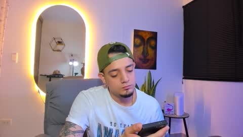 kendel_dimitri online show from February 13, 8:17 am