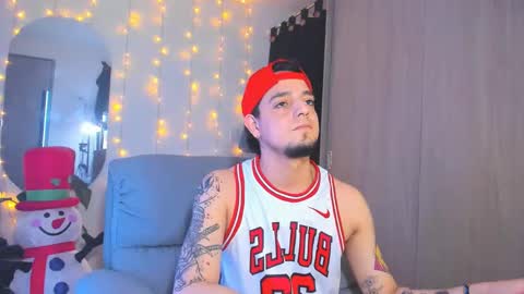 kendel_dimitri online show from December 14, 5:51 am