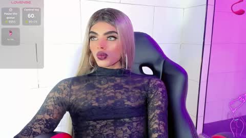 Kendra Bailey online show from December 3, 10:10 pm