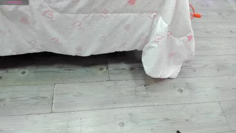 Kendra London online show from March 28, 11:22 am