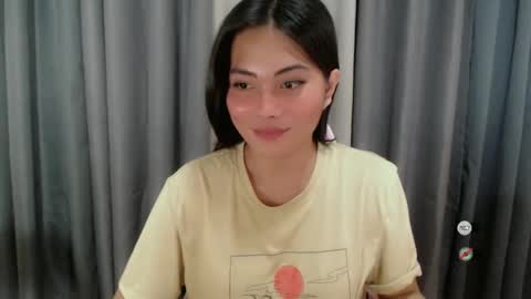 K E N D R A online show from February 2, 4:26 am