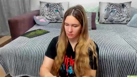 Kendra online show from November 7, 2:03 am