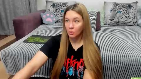 Kendra online show from November 1, 11:48 pm