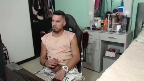 Chriss Morales online show from January 15, 10:35 pm