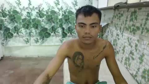 kenneth_jeey online show from May 12, 8:01 am