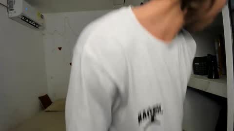 kenshi_roa online show from February 22, 5:11 am