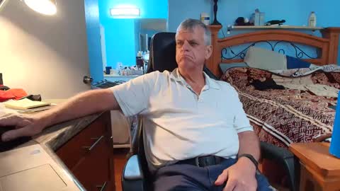 kent_ham online show from October 6, 10:16 pm