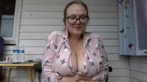 kenzibb online show from November 25, 3:33 pm