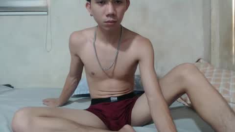kenzy931455 online show from May 7, 8:54 am
