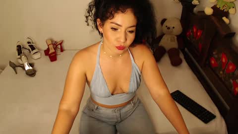 Snapshot of kerani__ chatting on January 30, 12:18 am DANIELA online show from January 30, 12:18 am