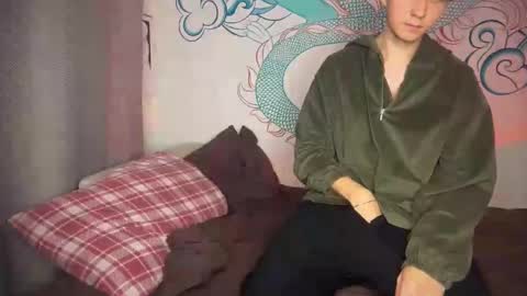 Kero online show from February 10, 3:53 pm