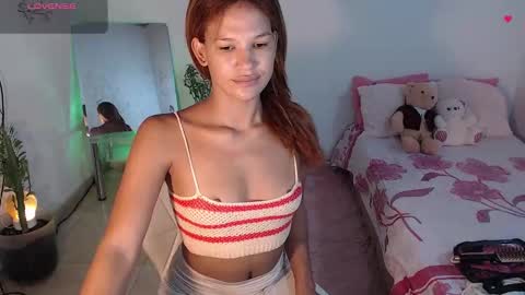 Mia  online show from November 17, 5:15 pm