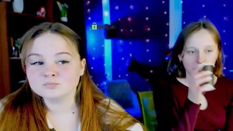 keuli_li online show from February 16, 7:12 pm