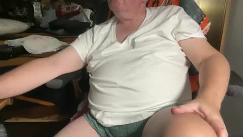 kev92569 online show from January 4, 2:03 am