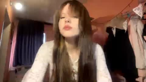 Lina online show from April 20, 9:01 am