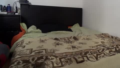 kevi4 online show from February 26, 5:24 am