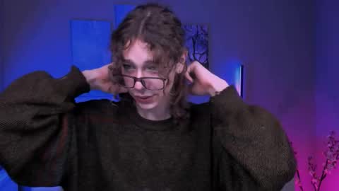 kevi here online show from October 12, 7:16 pm