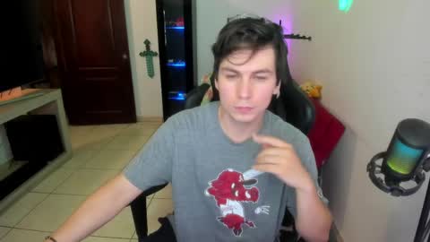 Kevin online show from May 9, 11:33 pm