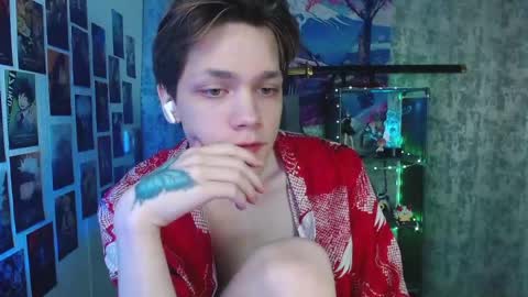 Kevin online show from April 23, 5:26 am