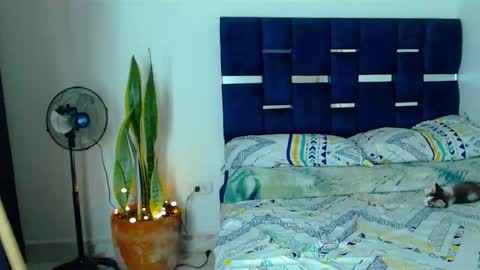 Kevin  y marlon online show from October 21, 10:46 pm