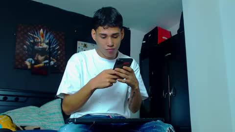 Kevin  y marlon online show from March 6, 5:11 pm