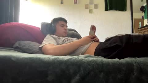 kevinderon1 online show from April 24, 11:40 pm