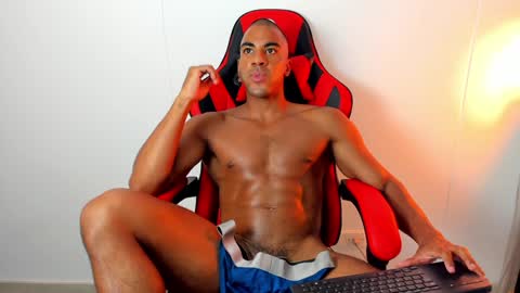 sebastian online show from December 7, 1:52 am