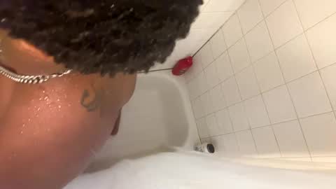 Keybump online show from January 1, 10:35 pm