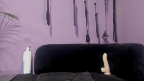 Kathe Hot online show from April 16, 9:39 pm