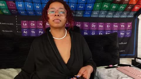 Khaya online show from April 17, 7:00 am