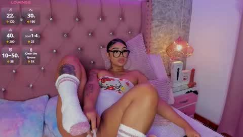 Khelany Isyy  online show from November 24, 10:52 pm