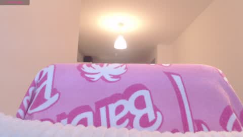 Khloe online show from January 28, 4:41 pm