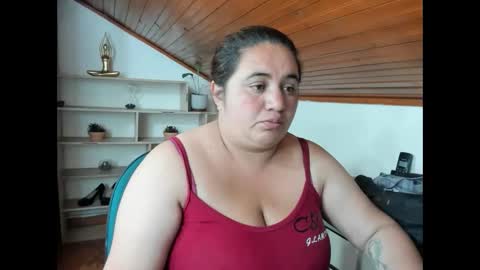 khloe_tommson_ online show from November 6, 12:08 pm