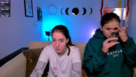 khloebeauty online show from February 2, 8:38 pm