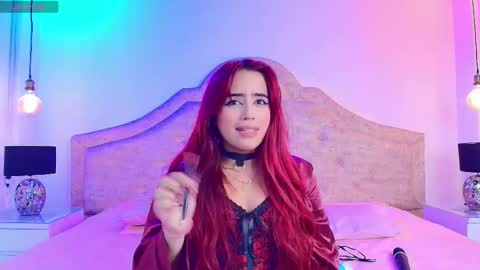 khloejohnson online show from October 14, 8:01 pm